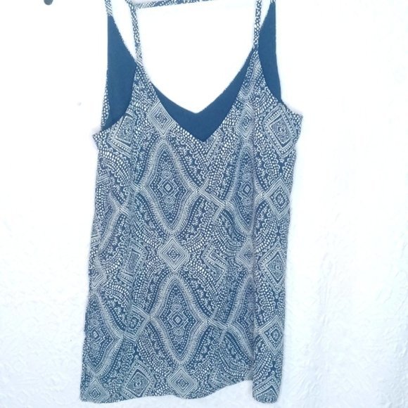 H&Mโ boho Tank size 2 super cute ๐๐๐๐๐ - Picture 3 of 7